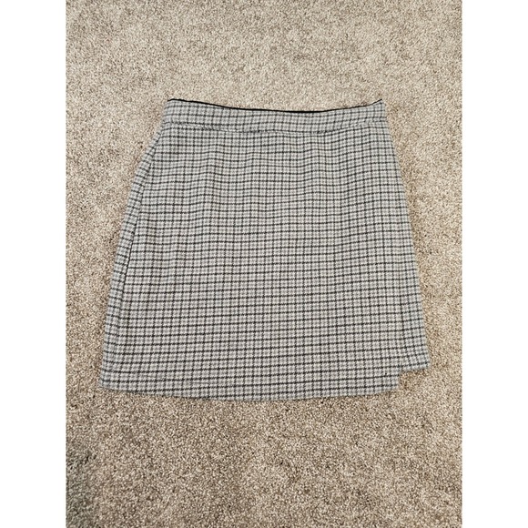 Abercrombie & Fitch Dresses & Skirts - Abercrombie & Fitch Grey Houndstooth Wool Blend Mini Skirt Faux Wrap Small